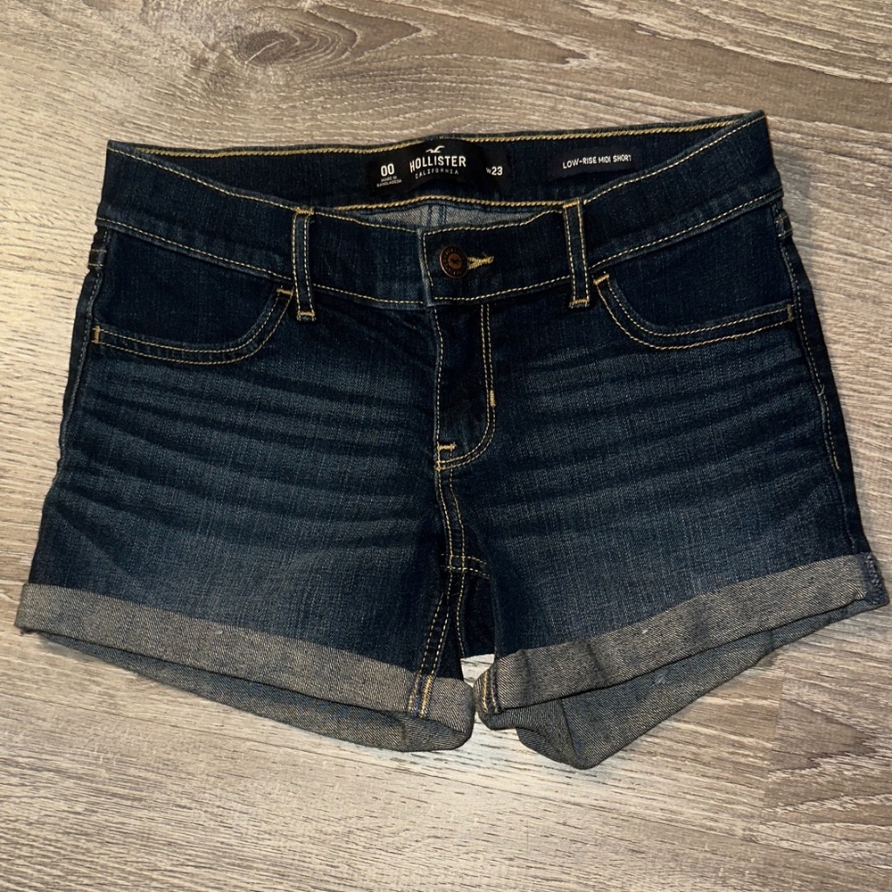 Hollister Women's Deep Indigo Jean Shorts